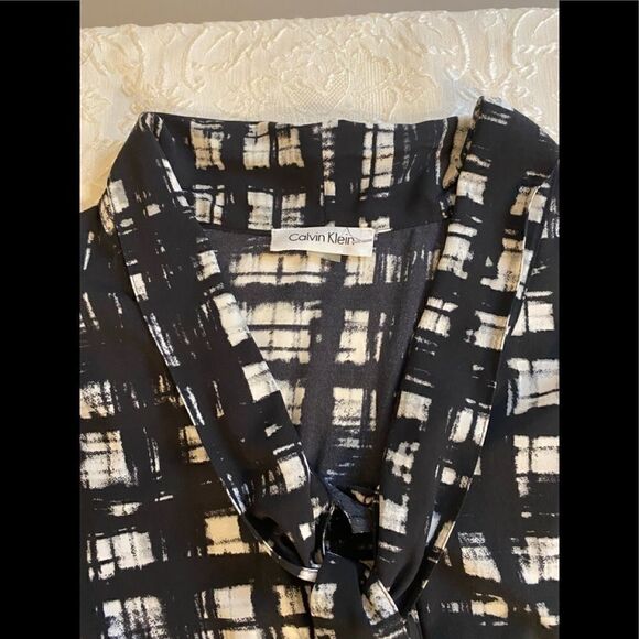 Calvin Klein Tie frontâButtonâupâtopâ-petite - Picture 2 of 7